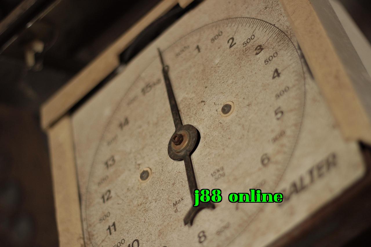 Vạn vật vừa vĩ đại vừa bé nhỏ - j88 online